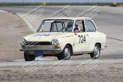 media/Sep-28-2025-24 Hours of Lemons (Sun) [[5dfe0e5f6e]]/12pm (Outside Grapevine)/